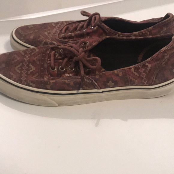 Vans - Picture 4 of 7